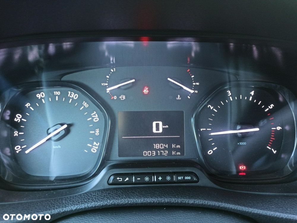 Opel Vivaro - 15