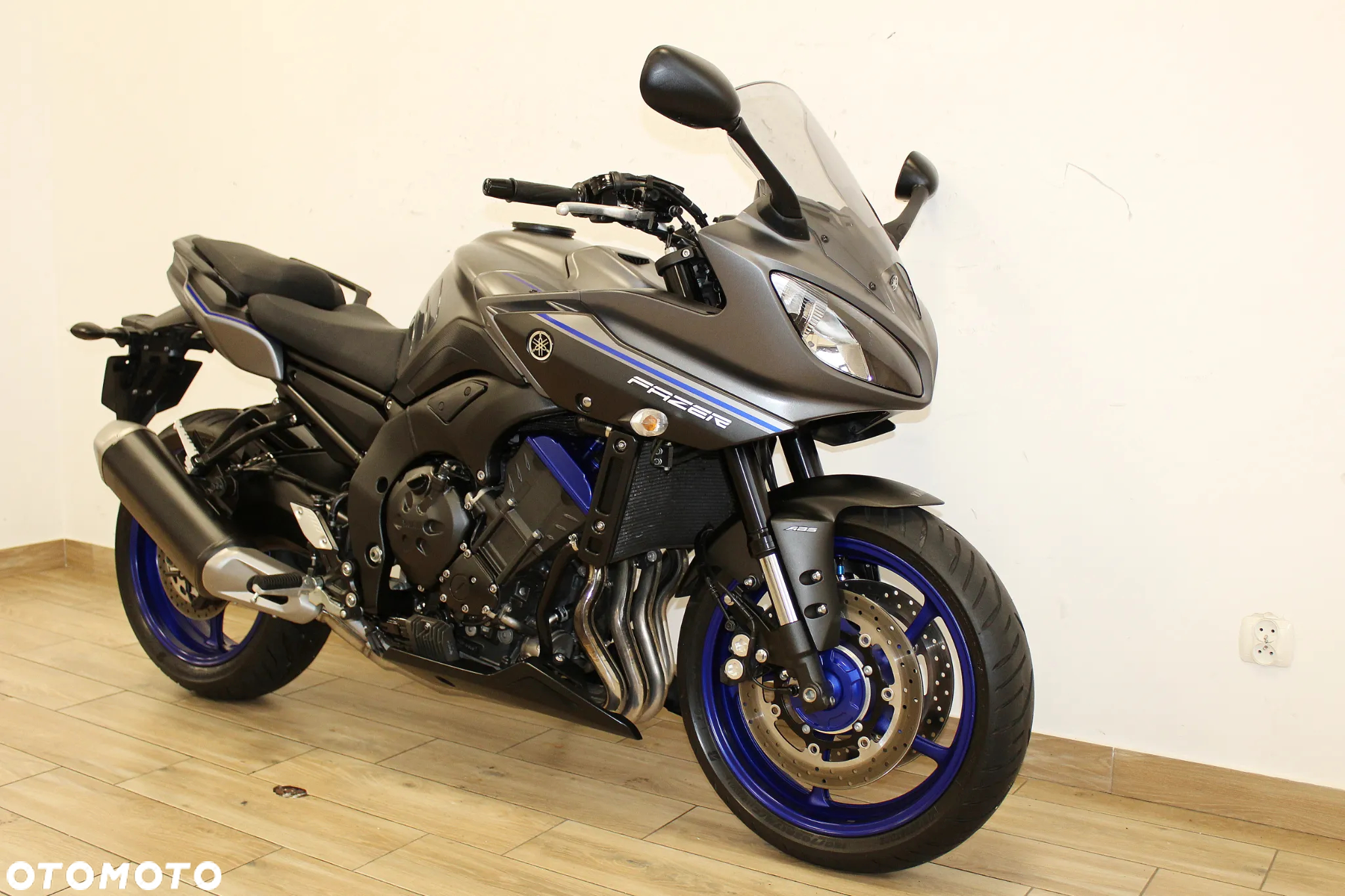 Yamaha FZ - 2