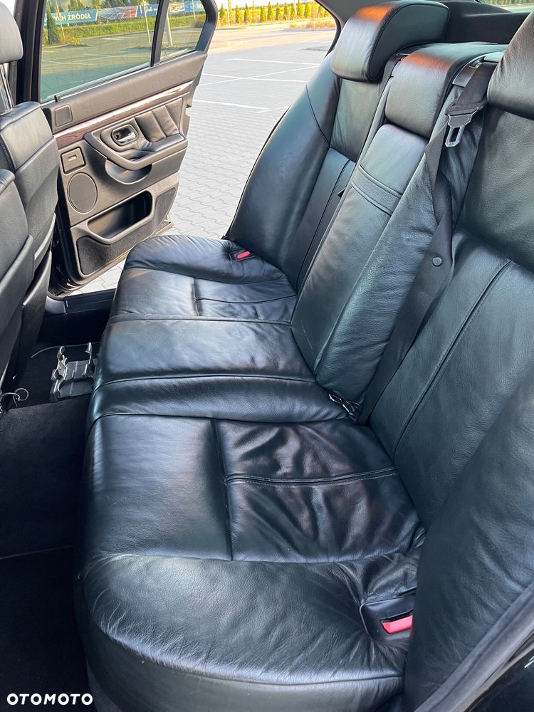 BMW Seria 7 740d - 34