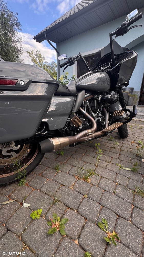 Harley-Davidson Touring Road Glide - 3