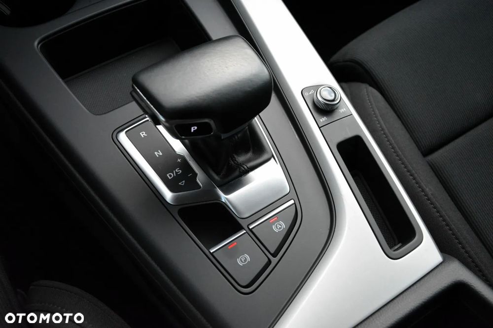 Audi A4 Limousine 35 TFSI mHEV S tronic - 31
