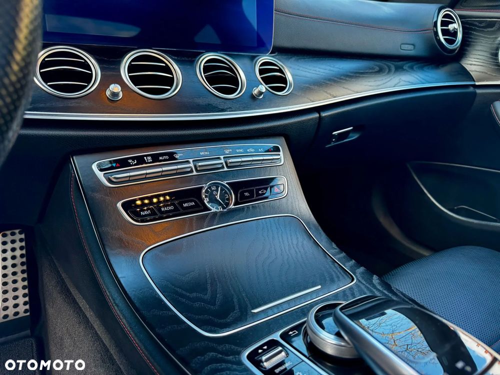 Mercedes-Benz Klasa E 43 AMG 4-Matic - 9