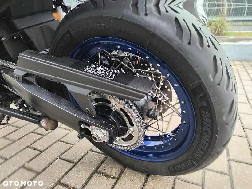 Suzuki V-STROM - 5