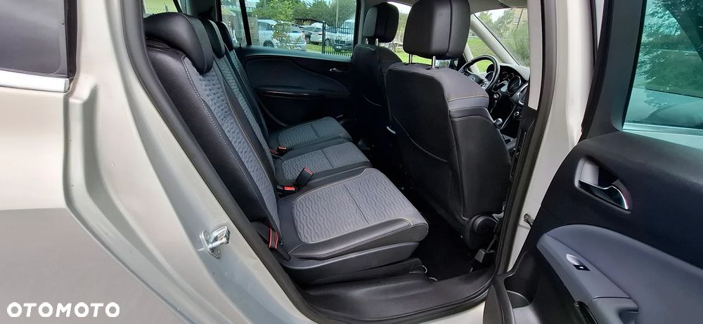 Opel Zafira 2.0 CDTI Cosmo - 21
