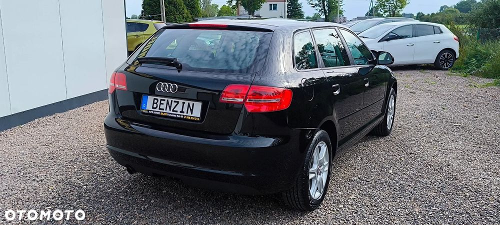 Audi A3 Sportback - 4