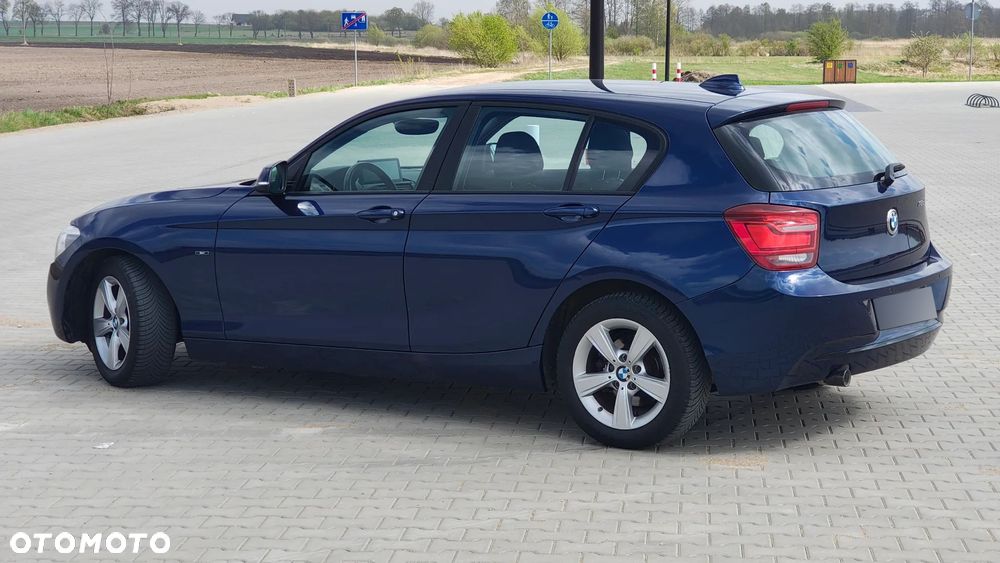 BMW Seria 1 118d Sport Line - 4