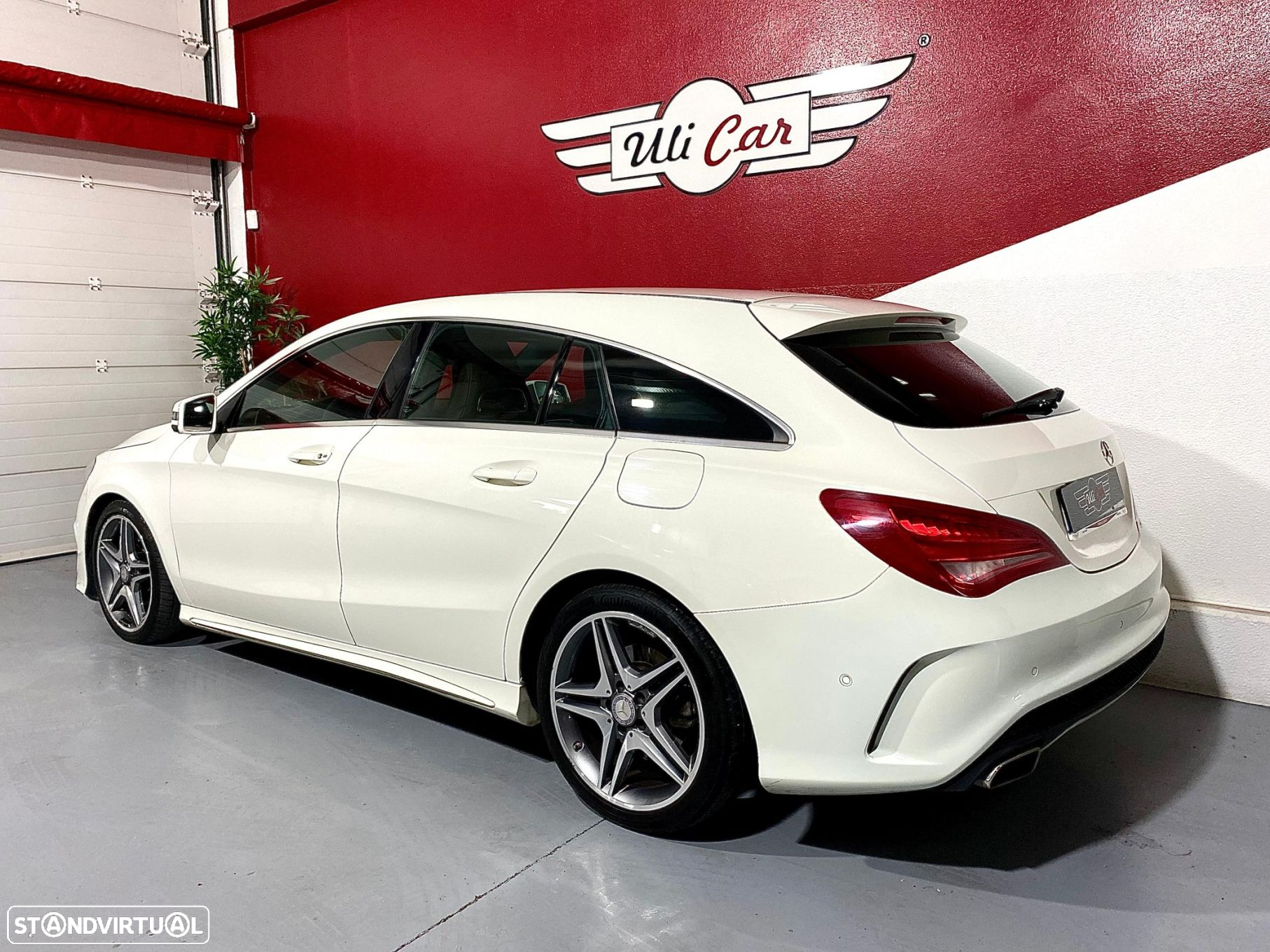 Mercedes-Benz CLA 200 - 11