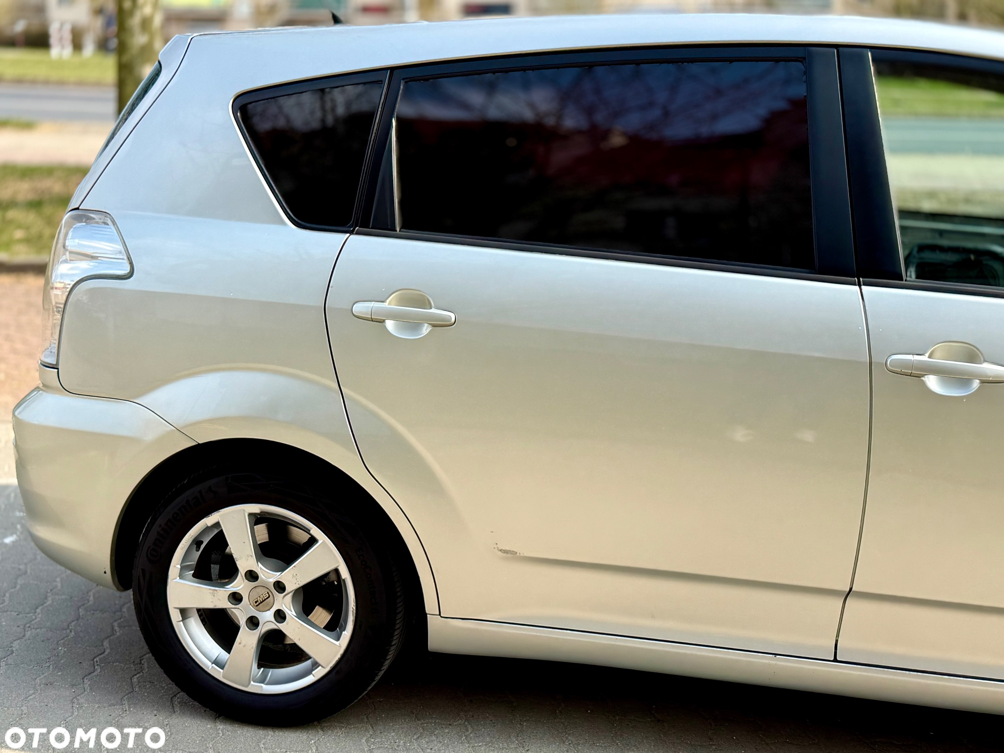 Toyota Corolla Verso - 8