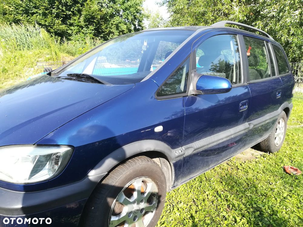 Opel Zafira 1.8 Njoy - 4