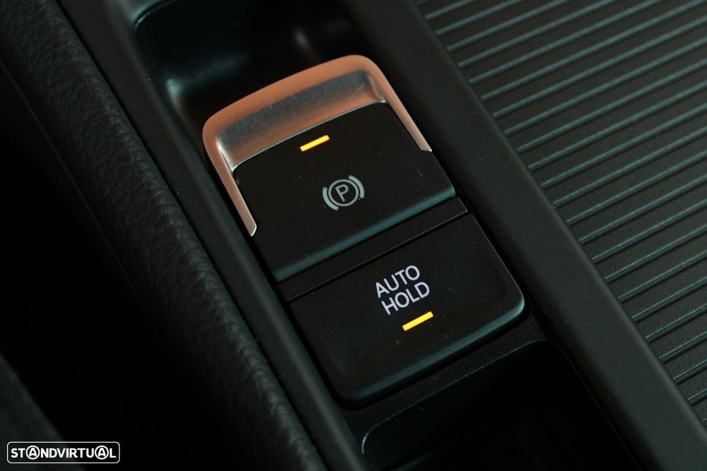 VW Golf R 2.0 TSI OPF 4Motion DSG - 45