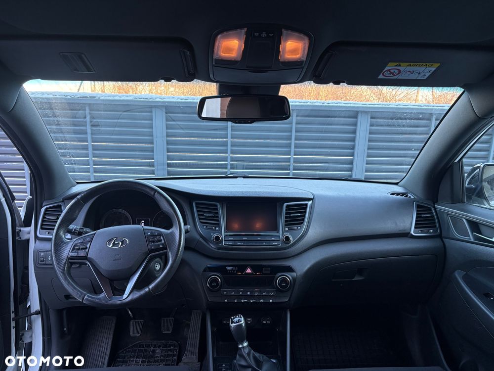 Hyundai Tucson 2.0 CRDI BlueDrive GO 2WD - 16