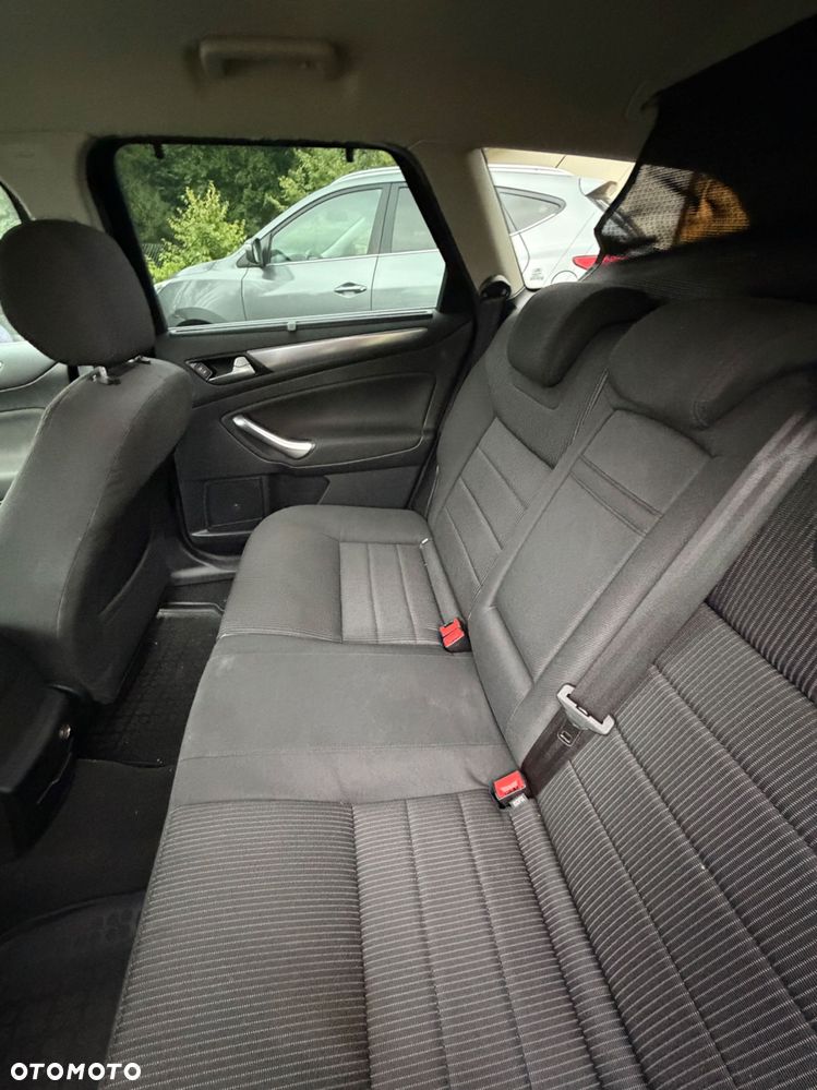 Ford Mondeo - 7