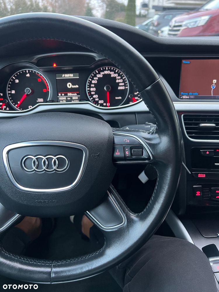Audi A4 Avant 2.0 TDI DPF clean diesel multitronic Ambition - 23