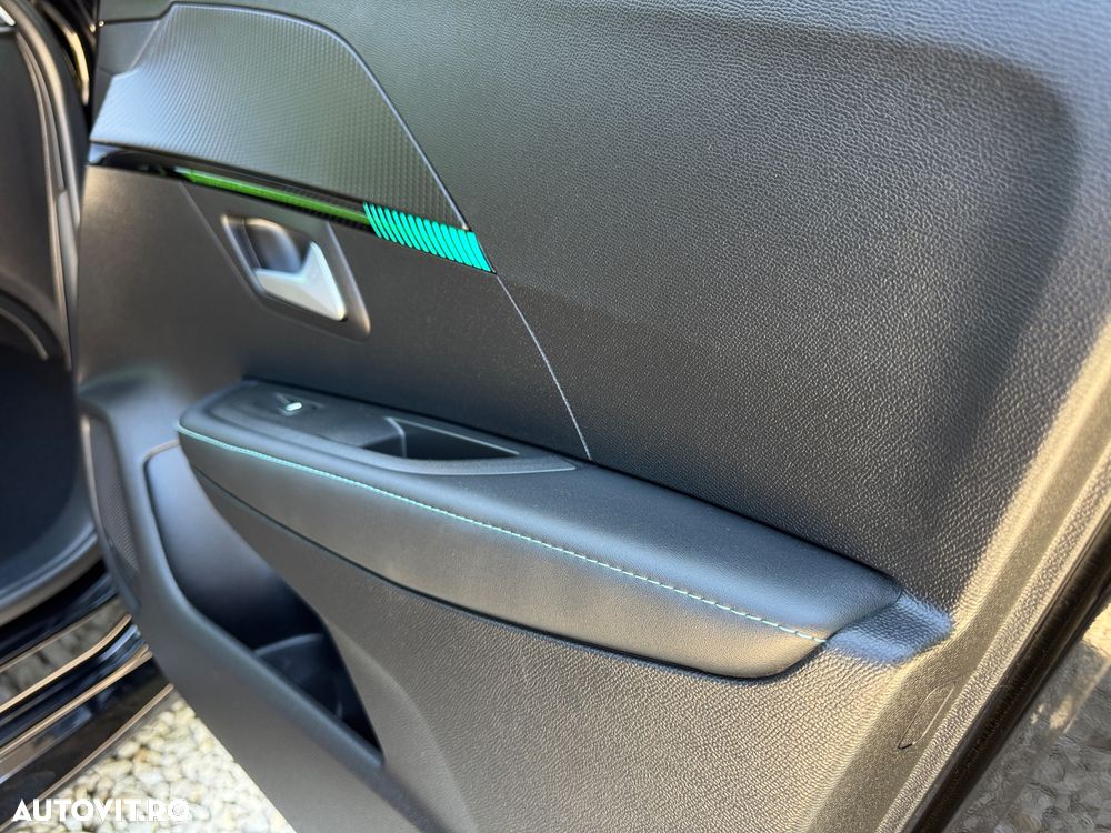 Peugeot 208 PureTech 100 Allure Pack - 14