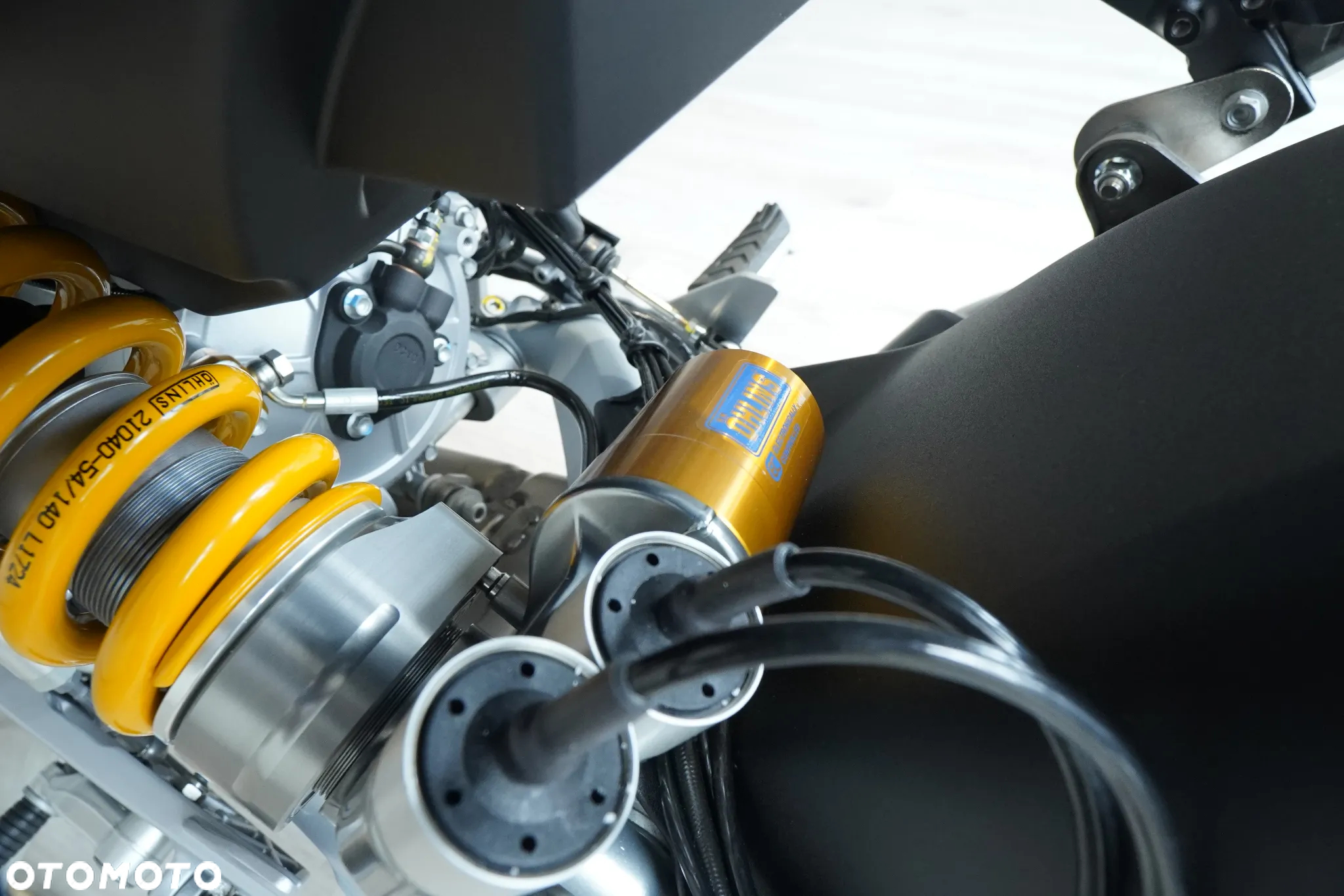 Moto Guzzi V100 Mandello - 10