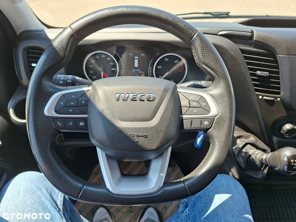 Iveco 35C18 Bliźniaki Maxi L4H2 Krajowy Ledy 50C18 Furgon Blaszak Silnik 3L 180KM - 24