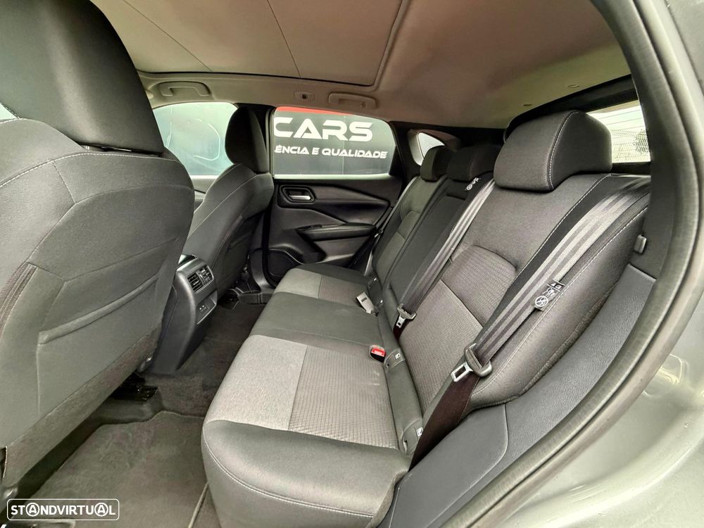 Nissan Qashqai 1.3 DIG-T N-Connecta - 24