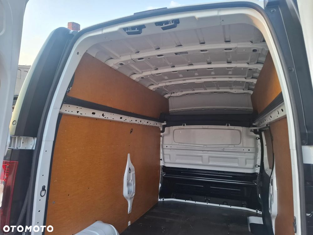 Opel Vivaro 2018 L2H2 MAXI * klima 3osobowy - 32