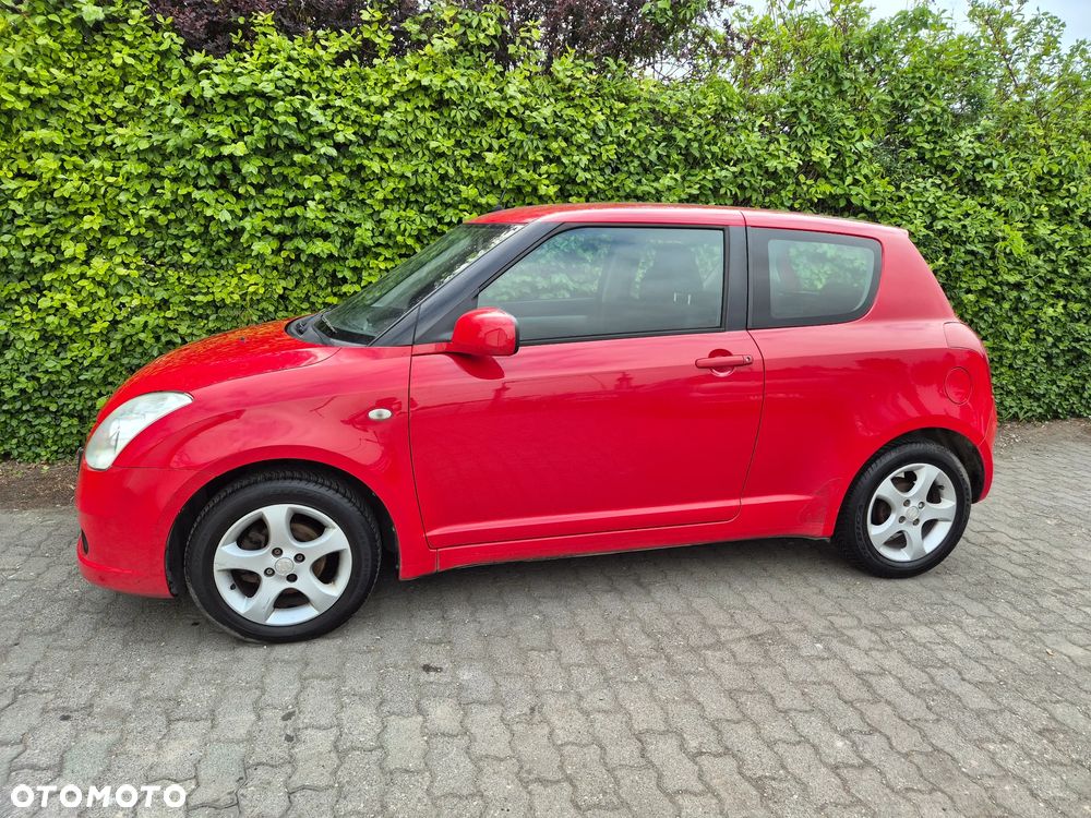 Suzuki Swift 1.3 Club - 3