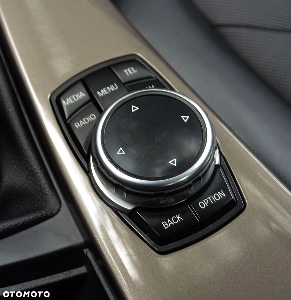 BMW Seria 3 318d Blue Performance Modern Line - 22