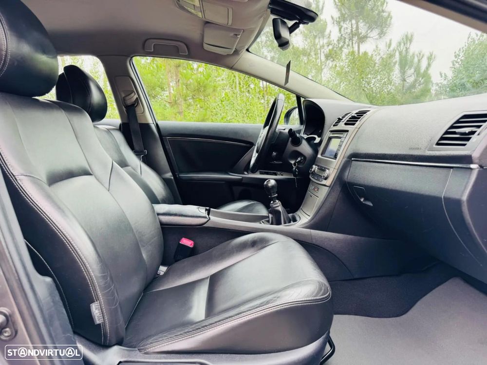 Toyota Avensis SW 2.0 D-4D Sp+EP+GPS - 36
