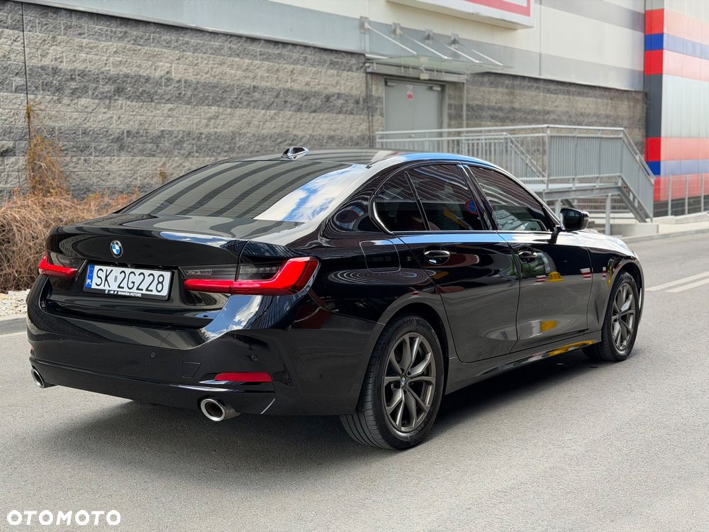 BMW Seria 3 318i - 7