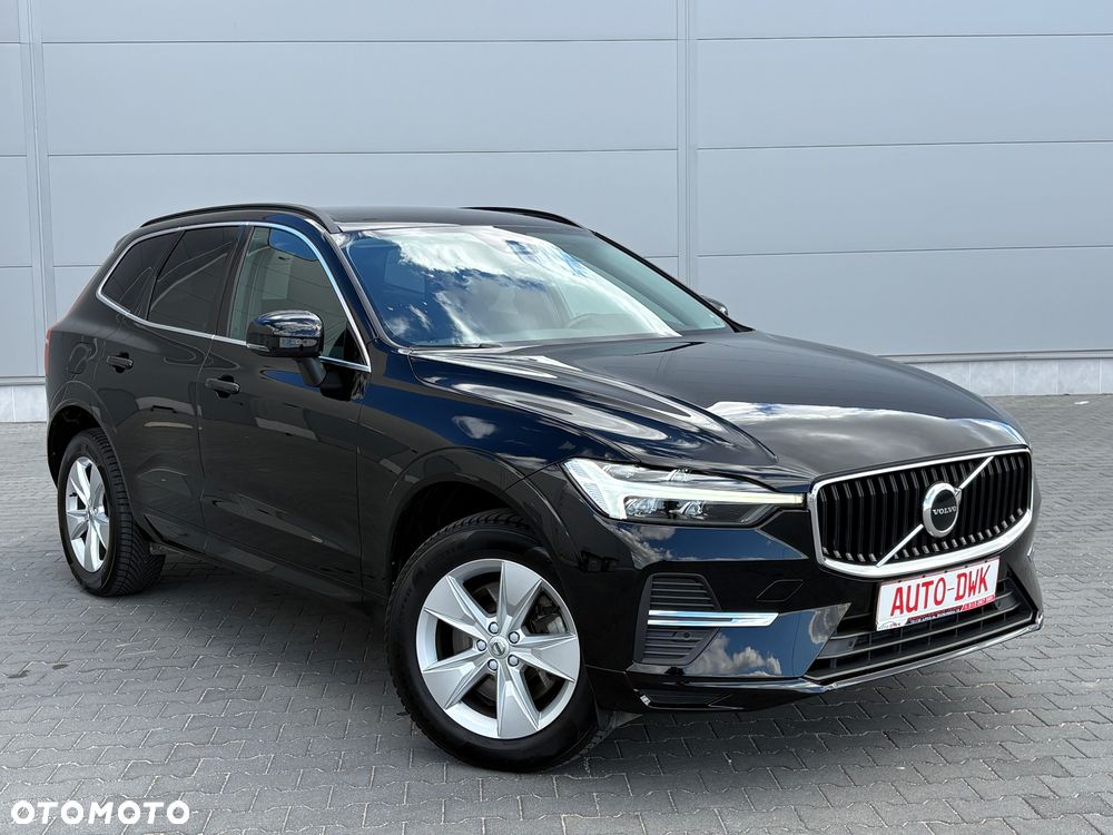 Volvo XC 60 B4 D AWD Geartronic Momentum Pro - 2