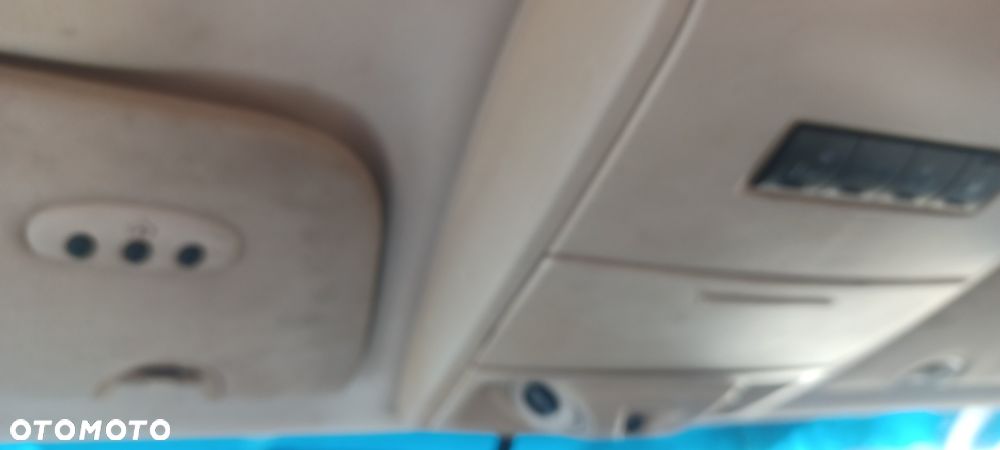 Dodge Grand Caravan - 8