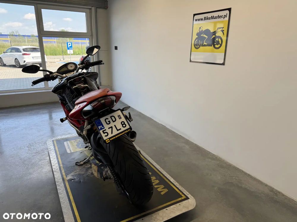 MV AGUSTA Brutale - 7