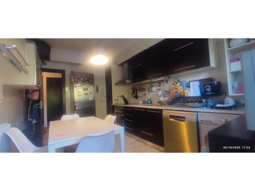 Apartamento T3 remodelado no centro da cidade de Ourém - Grande imagem: 5/30