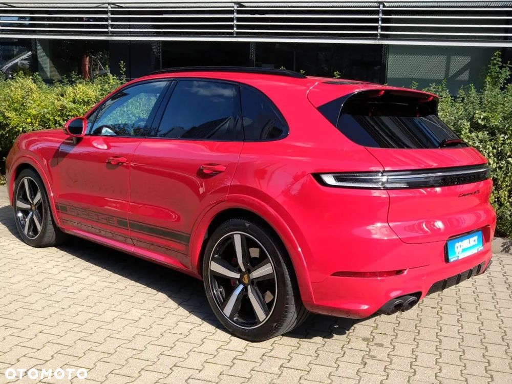 Porsche Cayenne Coupe GTS - 5