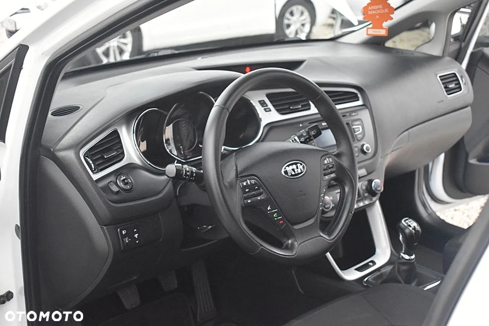 Kia Ceed Cee'd 1.6 CRDi S - 18