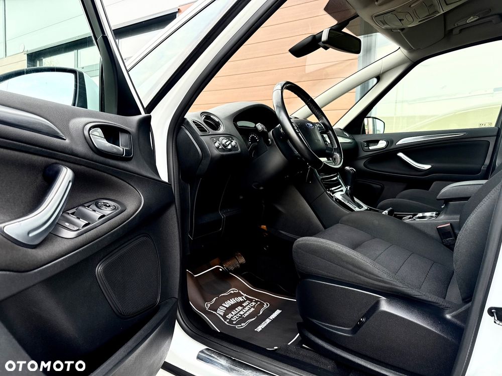 Ford S-Max - 22
