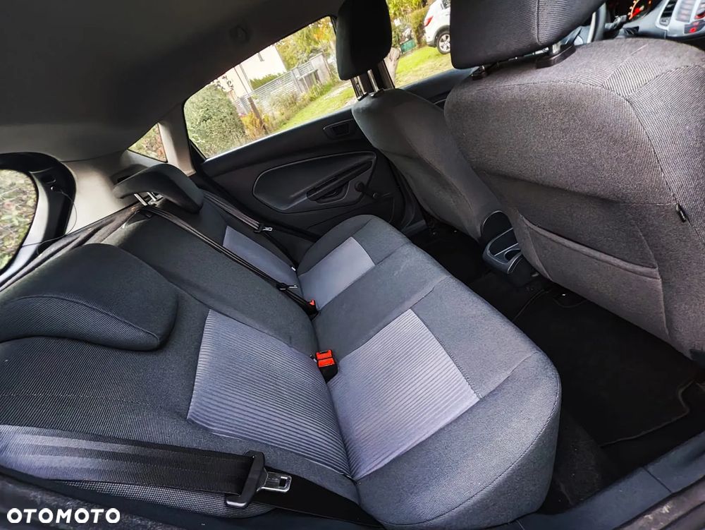 Ford Fiesta 1.4 Champions Edition - 16