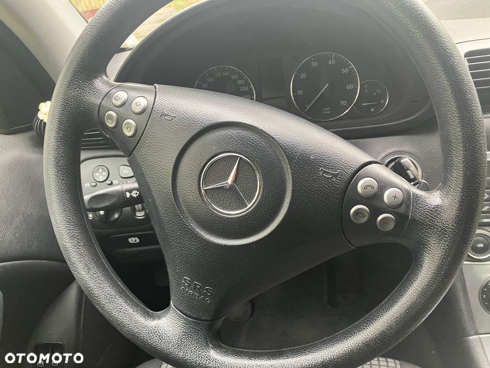 Mercedes-Benz Klasa C 180 Kompressor - 4