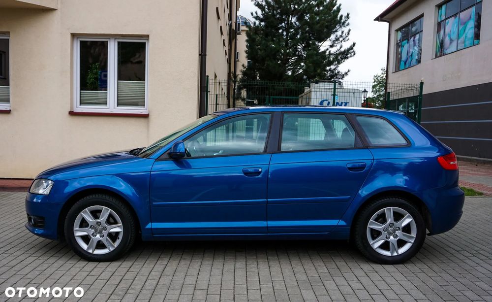Audi A3 Sportback 1.6 S tronic Ambiente - 20