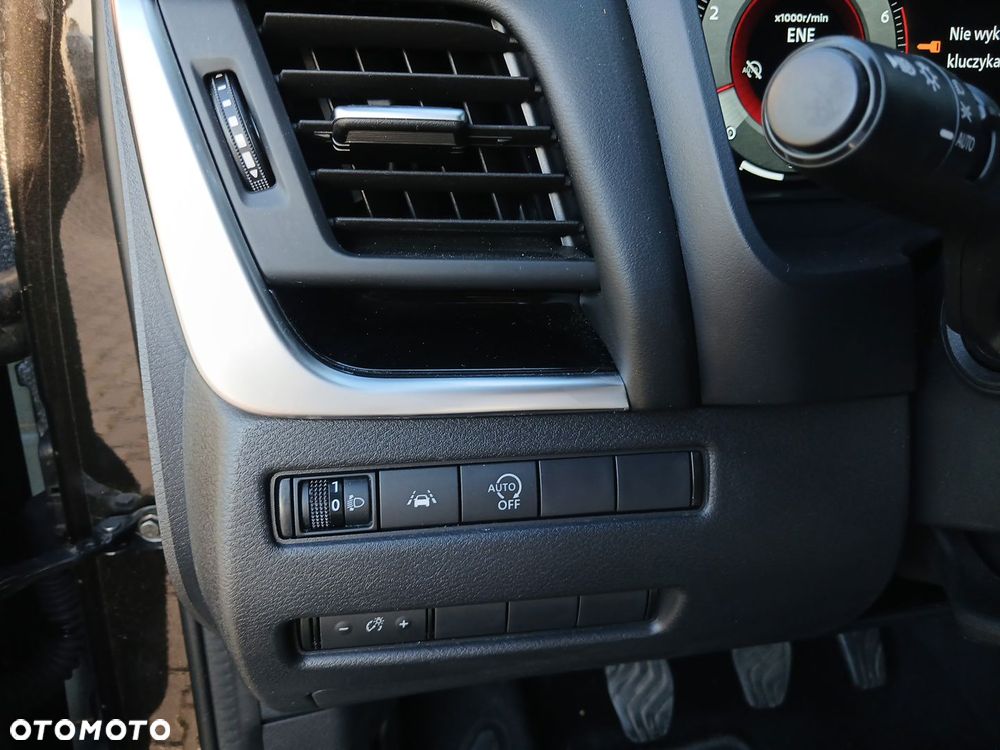 Nissan Qashqai 1.3 DIG-T mHEV N-Connecta - 25