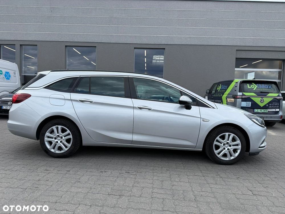 Opel Astra 1.6 CDTI Enjoy - 4