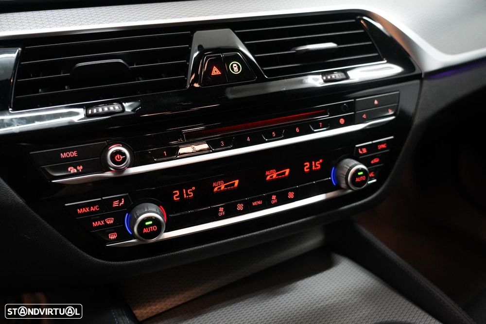 BMW 520 d xDrive Pack M Auto - 12