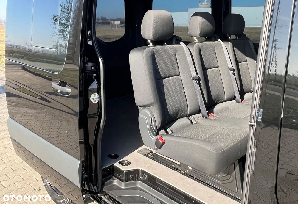 Mercedes-Benz Sprinter - 19