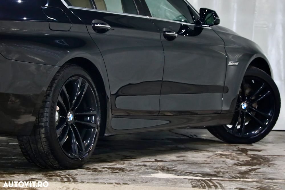 BMW Seria 5 520d Aut. Luxury Line - 33