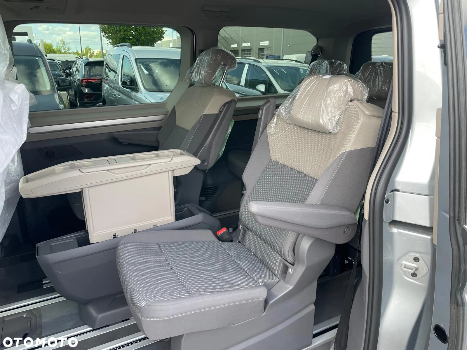 Volkswagen Multivan 2.0 TDI L2 Edition DSG - 30