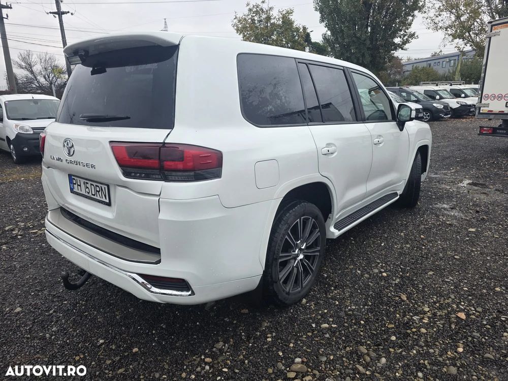 Toyota LAND CRUISER 4,4D FACELIFT 2026 - 4
