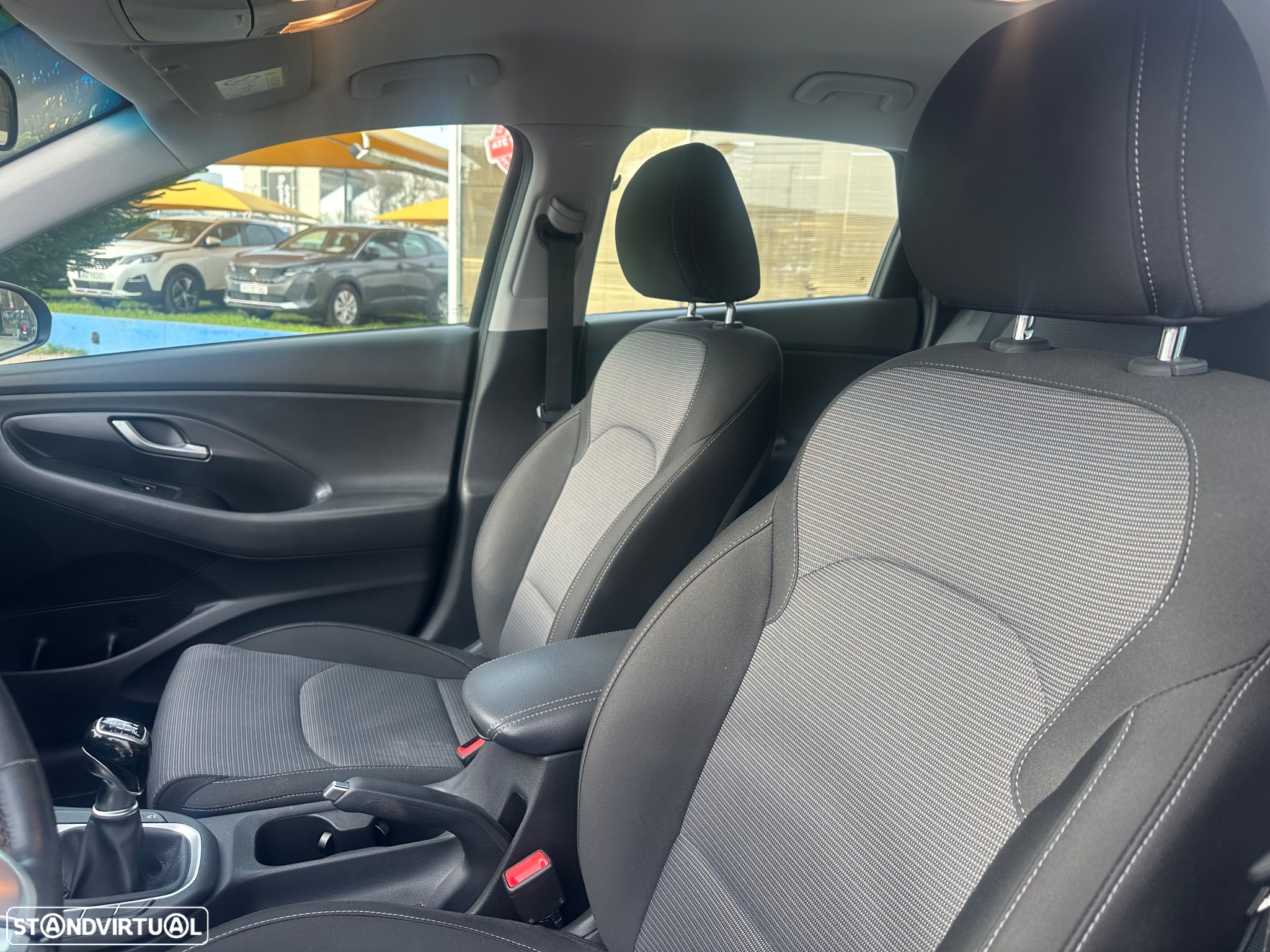 Hyundai i30 SW 1.6 CRDi Style - 32