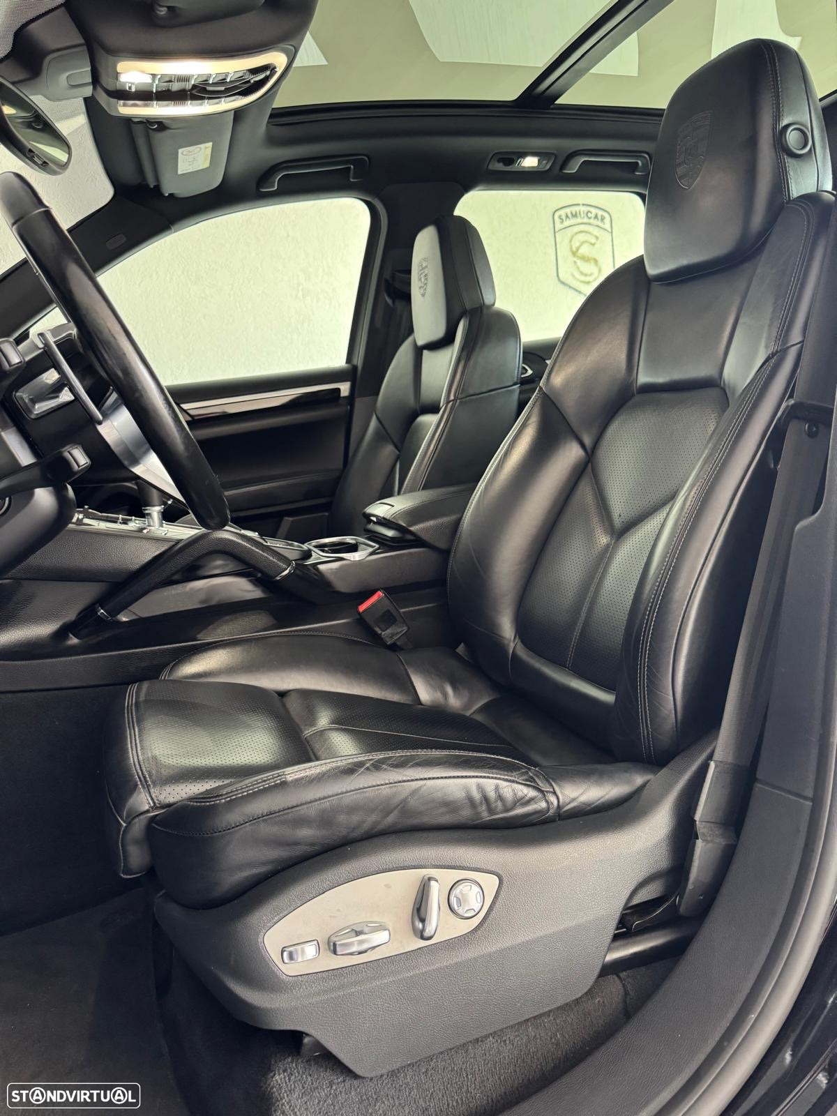 Porsche Cayenne - 12