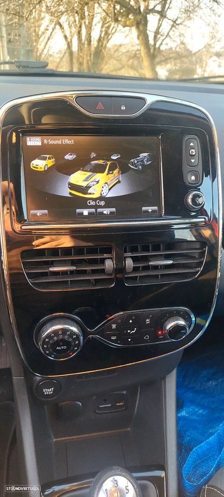 Renault Clio Break 1.5 dCi Dynamique S - 20