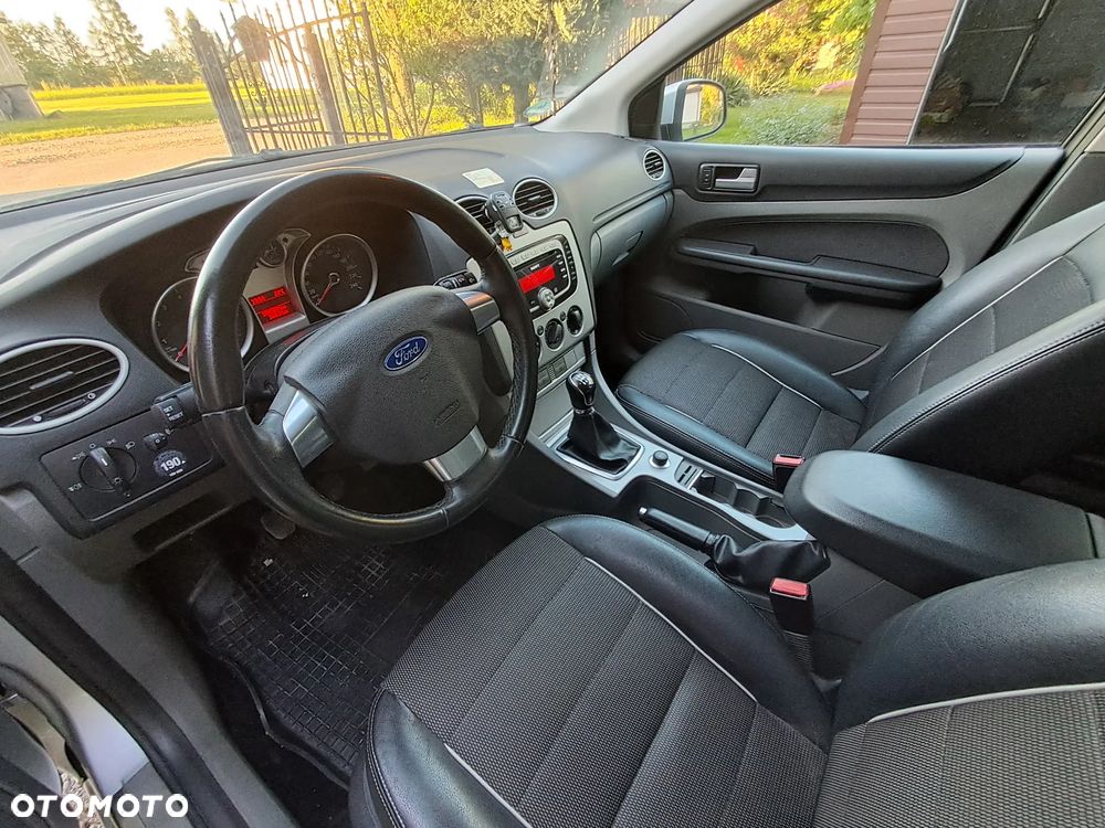 Ford Focus 1.8 Silver Magic - 4