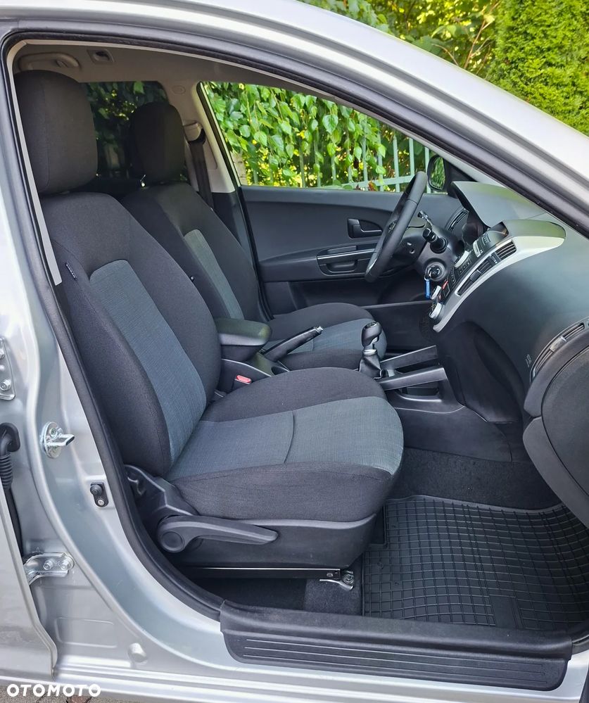 Kia Ceed 1.6 CVVT Edition 7 - 10