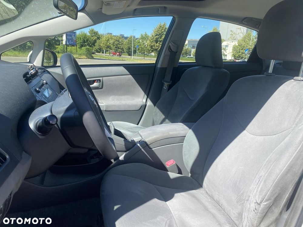 Toyota Prius 1.8 HSD Luna - 15