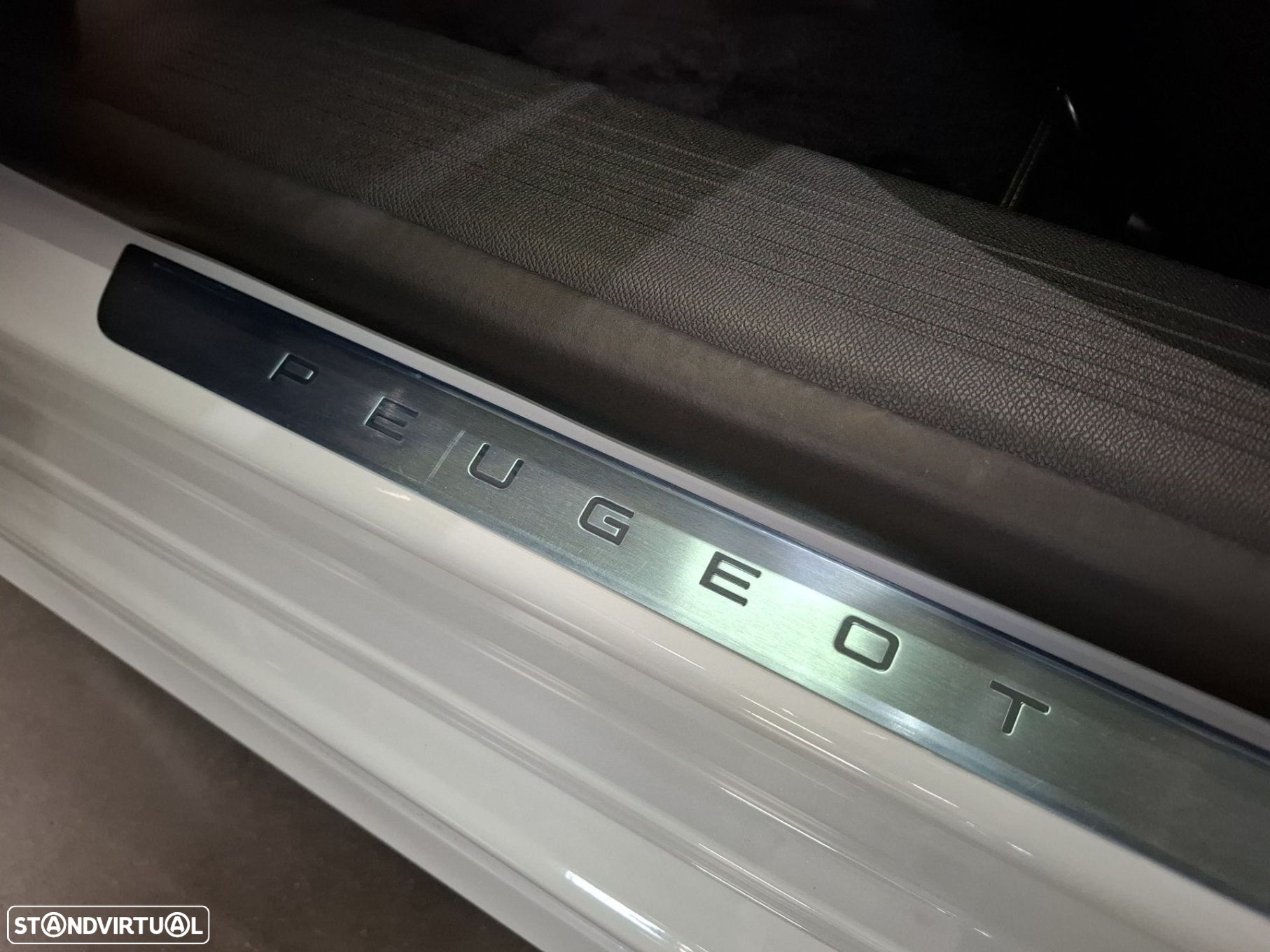 Peugeot 308 SW 1.6 Hybrid GT e-EAT8 - 25